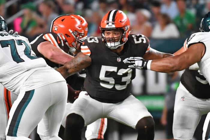 After being unable to crack Cleveland's talented starting lineup, Nick Harris will be seeking a starting job in his return to the Pacific Northwest as a Seahawk.